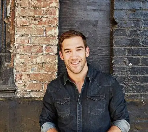 Lewis Howes
